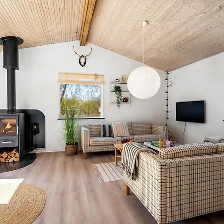 Cozy 350 Meters From The Water In Amtoft Casa vacanze *