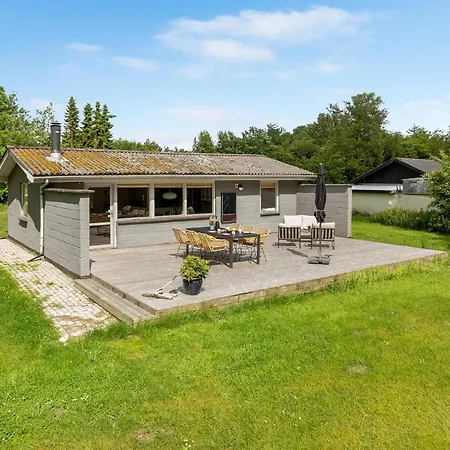 Cozy 350 Meters From The Water In Amtoft *